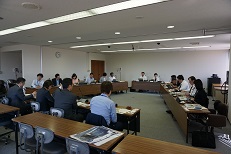 鶴岡市視察の様子.jpg 鶴岡市視察の様子.jpg