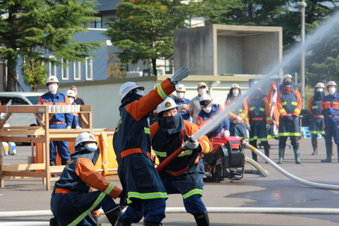 2023021500012_hk_docs_2023021500012_files_003.jpg 函館消防団長査閲訓練