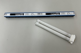 筆記具回収ボックスで発見された異物（蛍光管）