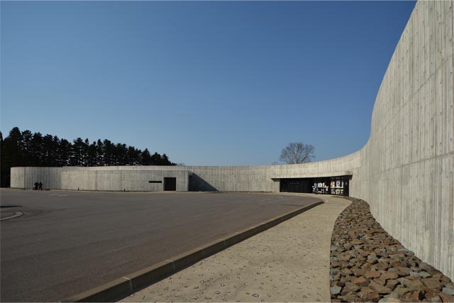 函館市縄文文化交流センターの外観